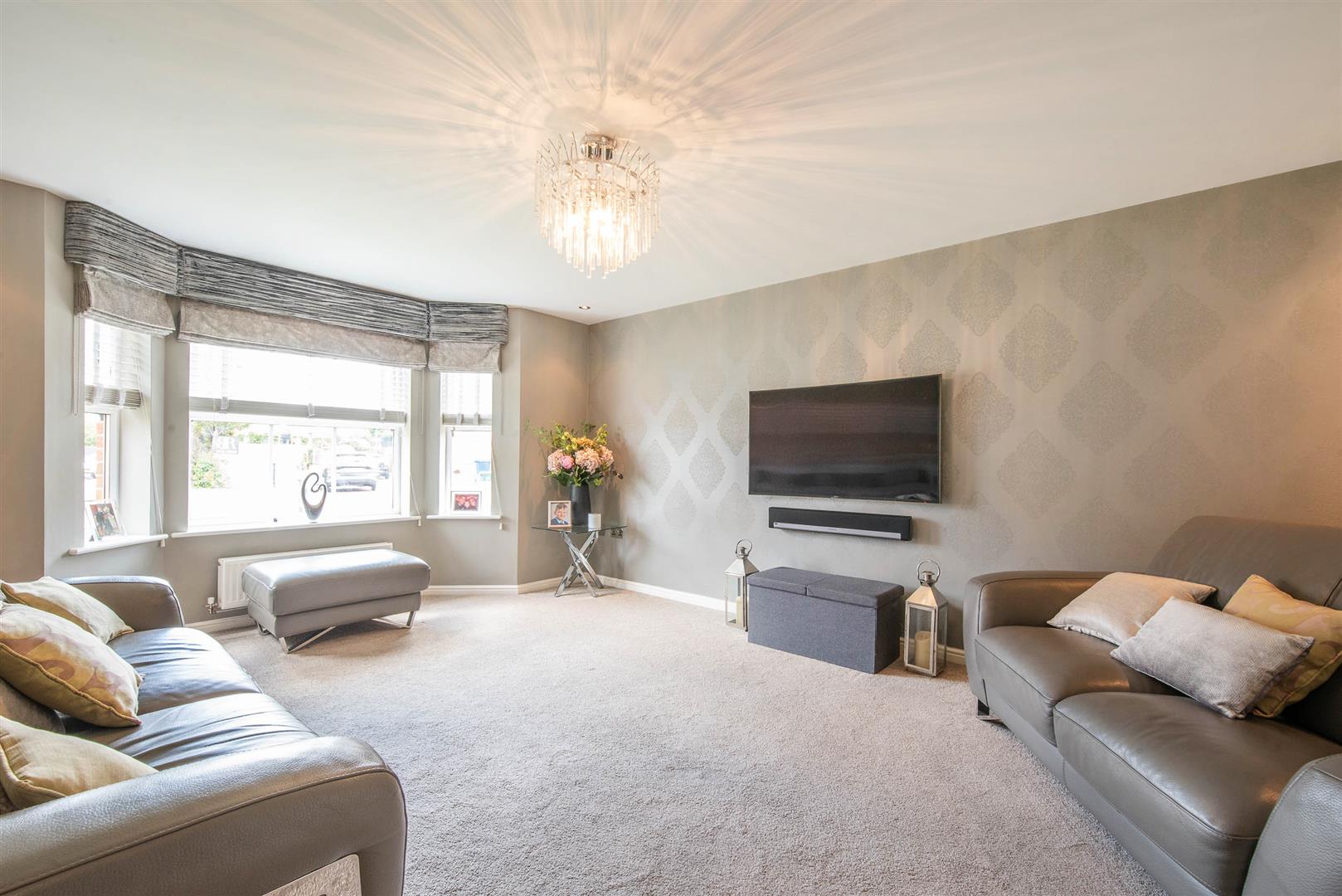 4 bed property in Parish Gardens, Leyland